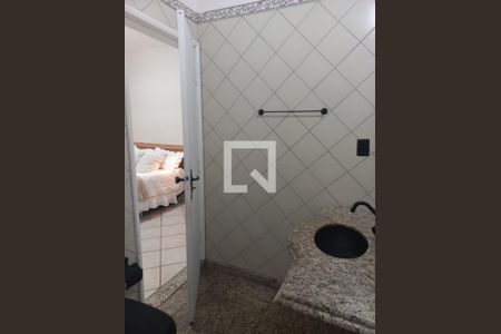 Banheiro de casa para alugar com 1 quarto, 37m² em Park Way, Brasília