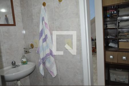 Banheiro 1 de casa de condomínio à venda com 2 quartos, 100m² em Sampaio, Rio de Janeiro