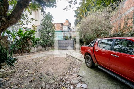Garagem de casa à venda com 2 quartos, 286m² em Vila Granada, São Paulo