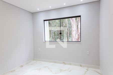 Quarto 1 de casa de condomínio à venda com 4 quartos, 200m² em Retiro do Chalé, Brumadinho