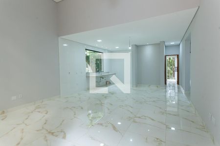 Sala de casa de condomínio à venda com 4 quartos, 200m² em Retiro do Chalé, Brumadinho