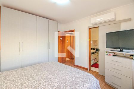 Suíte de apartamento à venda com 3 quartos, 295m² em Jardim Lindóia, Porto Alegre