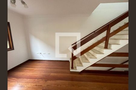 Sala de casa de condomínio à venda com 2 quartos, 112m² em Vila Gomes, São Paulo