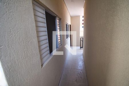 Entrada  de apartamento para alugar com 1 quarto, 45m² em Vila Carrão, São Paulo