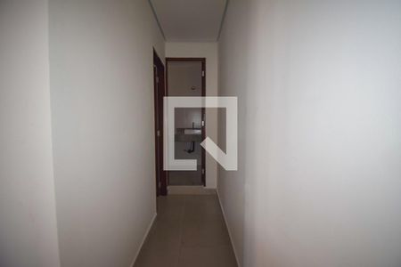 Corredor  de apartamento para alugar com 1 quarto, 45m² em Vila Carrão, São Paulo