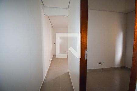 Corredor  de apartamento para alugar com 1 quarto, 45m² em Vila Carrão, São Paulo