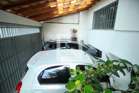 Garagem de casa à venda com 4 quartos, 175m² em Vila Invernada, São Paulo