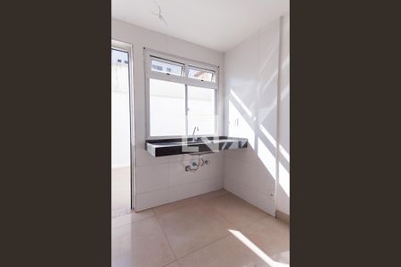 Cozinha de apartamento à venda com 2 quartos, 108m² em Santa Efigênia, Belo Horizonte