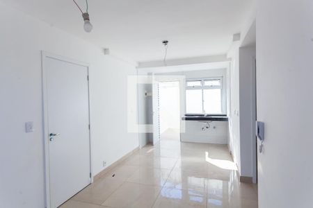 Sala de apartamento à venda com 2 quartos, 108m² em Santa Efigênia, Belo Horizonte