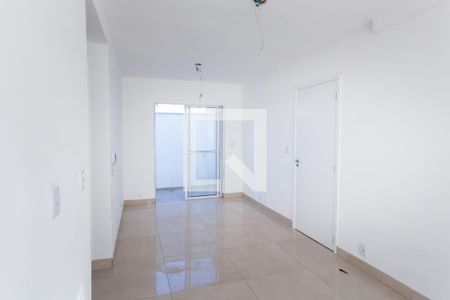Sala de apartamento à venda com 2 quartos, 108m² em Santa Efigênia, Belo Horizonte