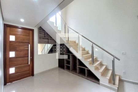 Sala de casa de condomínio para alugar com 4 quartos, 240m² em Swiss Park, Campinas