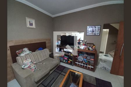 Sala de casa para alugar com 2 quartos, 128m² em Centro, São Vicente