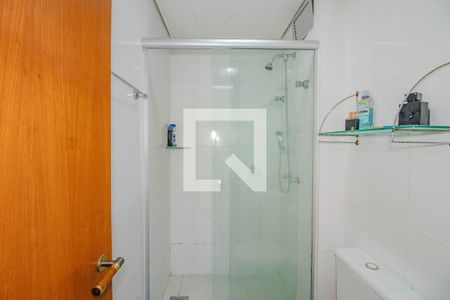 Banheiro de apartamento à venda com 1 quarto, 46m² em Cristo Redentor, Porto Alegre