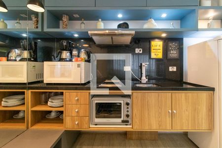 Cozinha de kitnet/studio para alugar com 1 quarto, 33m² em Centro, Curitiba
