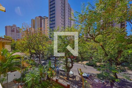 Varanda de casa à venda com 4 quartos, 400m² em Centro, Belo Horizonte