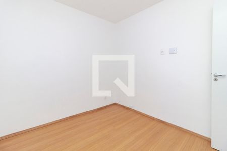 Quarto 1 de apartamento para alugar com 2 quartos, 38m² em Parque Maria Helena, São Paulo
