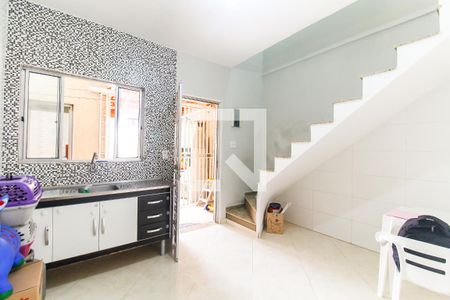 Cozinha 2 de casa à venda com 4 quartos, 167m² em Vila Jacuí, São Paulo