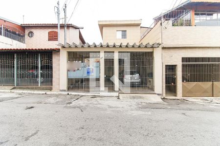 Fachada + Placa de casa à venda com 4 quartos, 167m² em Vila Jacuí, São Paulo