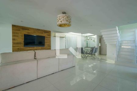 Casa de Condomínio para alugar com 6 quartos, 370m² em Recreio dos Bandeirantes, Rio de Janeiro