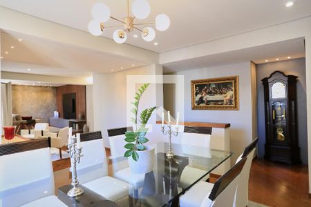 Sala de apartamento para alugar com 4 quartos, 250m² em Santo Antônio, Belo Horizonte