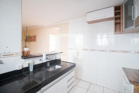Cozinha e Área de Serviço de apartamento à venda com 2 quartos, 42m² em Sapucaias Iii, Contagem
