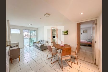 Sala de apartamento para alugar com 2 quartos, 62m² em Botafogo, Rio de Janeiro