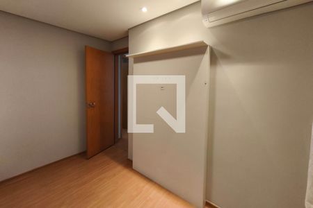 Quarto 1 de apartamento para alugar com 2 quartos, 43m² em Vila São Bernardo, Campinas