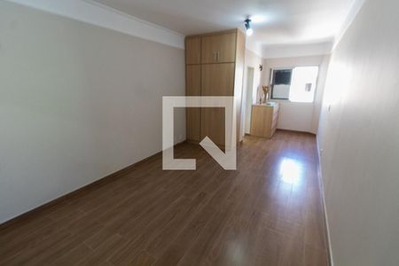 Sala/Quarto de apartamento à venda com 1 quarto, 42m² em Bosque, Campinas