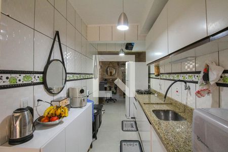 Cozinha de casa de condomínio à venda com 3 quartos, 100m² em Rio Branco, Canoas