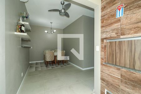 Sala de apartamento à venda com 2 quartos, 65m² em Farrapos, Porto Alegre