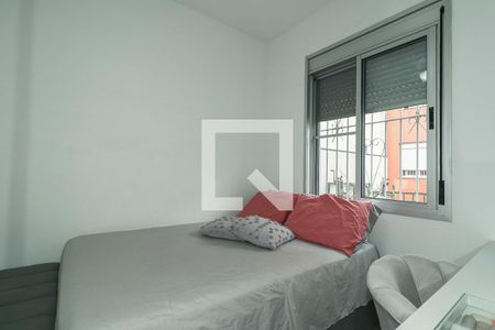 Quarto de apartamento à venda com 2 quartos, 65m² em Farrapos, Porto Alegre