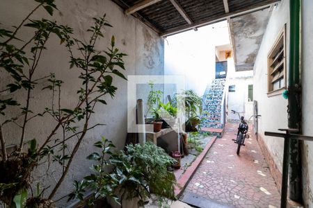 Corredor de Entrada de casa à venda com 3 quartos, 350m² em Vila Ester (zona Norte), São Paulo