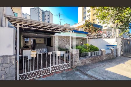 Fachada de casa à venda com 3 quartos, 350m² em Vila Ester (zona Norte), São Paulo