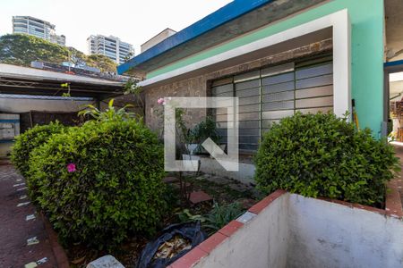 Jardim de casa à venda com 3 quartos, 350m² em Vila Ester (zona Norte), São Paulo