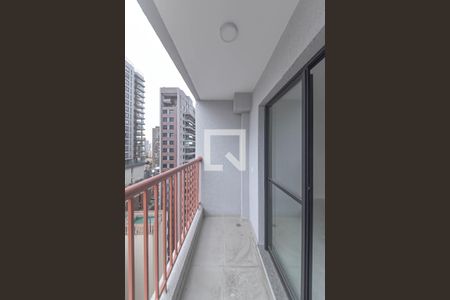 Varanda de kitnet/studio à venda com 1 quarto, 25m² em Jardim das Acacias, São Paulo