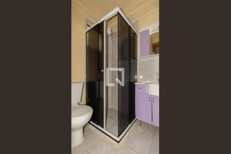 Banheiro de apartamento à venda com 2 quartos, 40m² em Olaria, Canoas