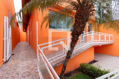 Quintal de casa à venda com 6 quartos, 233m² em Centro, Osasco