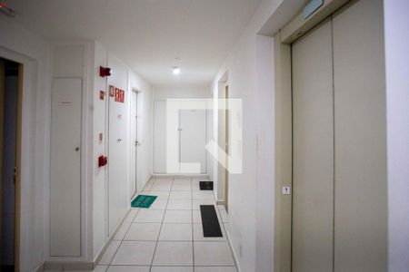 Hall de entrada de apartamento para alugar com 2 quartos, 44m² em Centro, Diadema