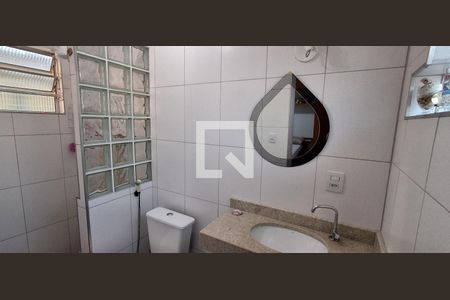 Banheiro 1 de casa à venda com 2 quartos, 128m² em Jardim Orlandina, São Bernardo do Campo