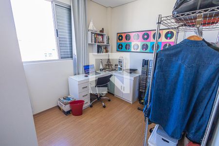 Quarto  2 de apartamento à venda com 3 quartos, 77m² em Ouro Preto, Belo Horizonte