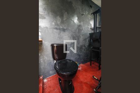 Banheiro de serviço de casa para alugar com 2 quartos, 92m² em Mandaqui, São Paulo