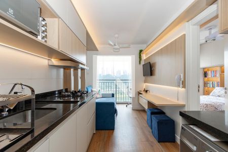 Sala/Cozinha de apartamento à venda com 1 quarto, 27m² em Jardim Caravelas, São Paulo