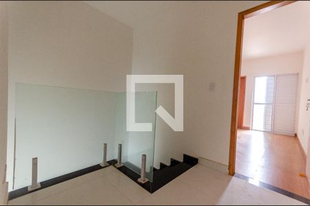 Escada de casa à venda com 2 quartos, 146m² em Vila Carolina, São Paulo