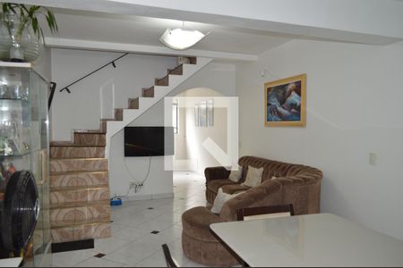 Sala de casa para alugar com 4 quartos, 200m² em Cambuci, São Paulo