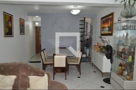 Sala de casa para alugar com 4 quartos, 200m² em Cambuci, São Paulo