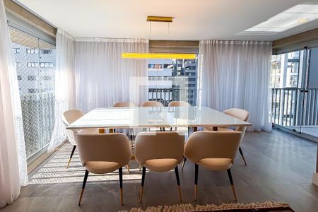 Sala de apartamento à venda com 2 quartos, 94m² em Cerqueira César, São Paulo