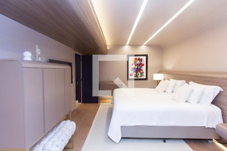 Suíte 1 de apartamento à venda com 2 quartos, 135m² em Vila Nova Conceição, São Paulo
