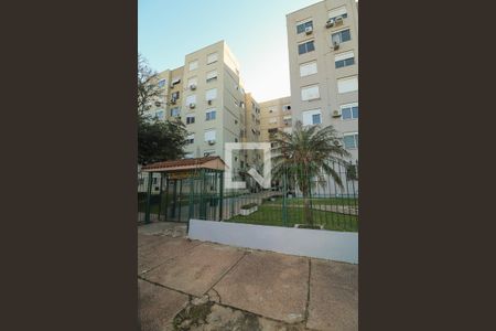 Fachada de apartamento para alugar com 2 quartos, 60m² em Humaitá, Porto Alegre