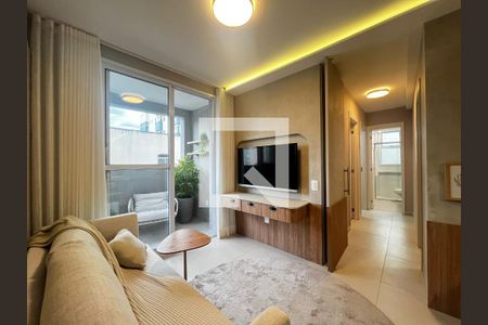 Apartamento à venda com 3 quartos, 68m² em Coração Eucarístico, Belo Horizonte