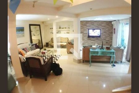 Casa à venda com 5 quartos, 120m² em Laranjeiras, Rio de Janeiro